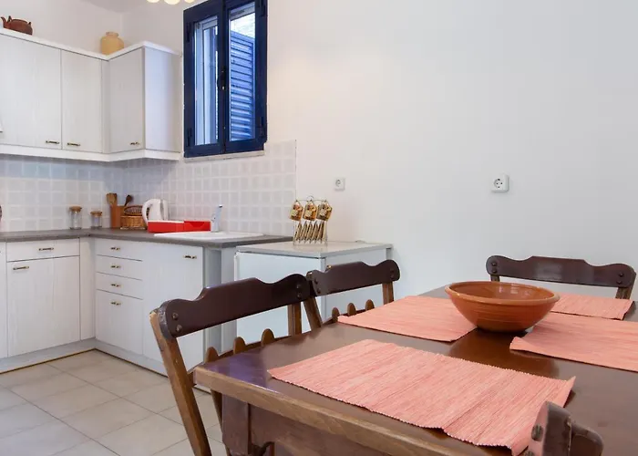 וילה Hena באטסי